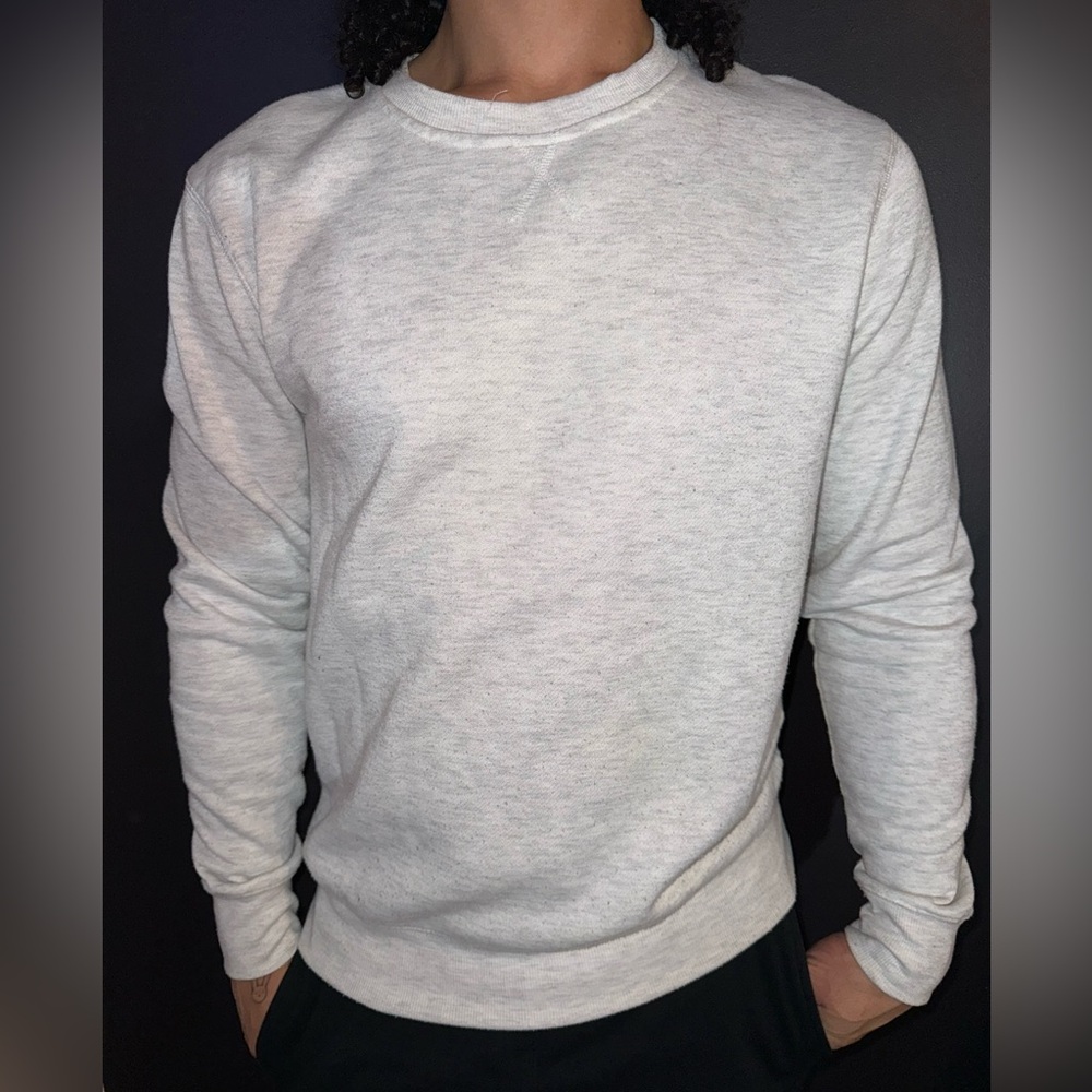 Men’s Gray Crewneck Sweatshirt